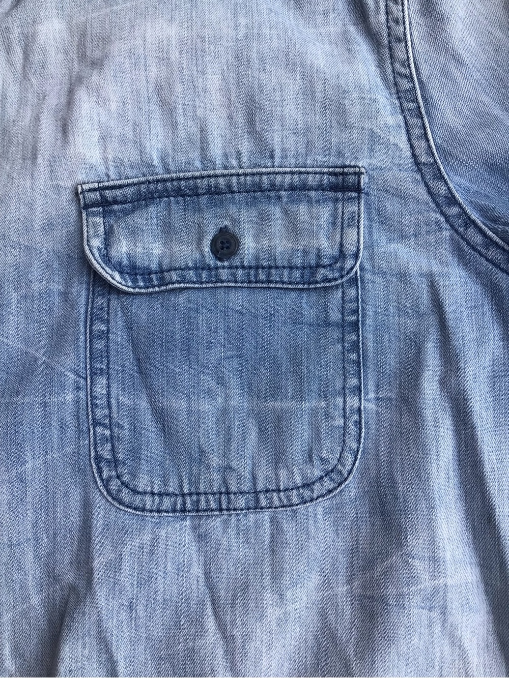 American Eagle Outfitters Faded Blue Denim Shirt - Picture 5 of 11